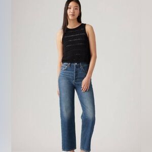 Levi’s Ribcage Straight woman’s in dark wash - Size 27